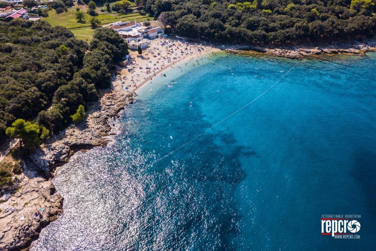 Wonderful Villa Palera II With Pool, Immersed In The Nature Near The Beach Ližnjan Exteriér fotografie